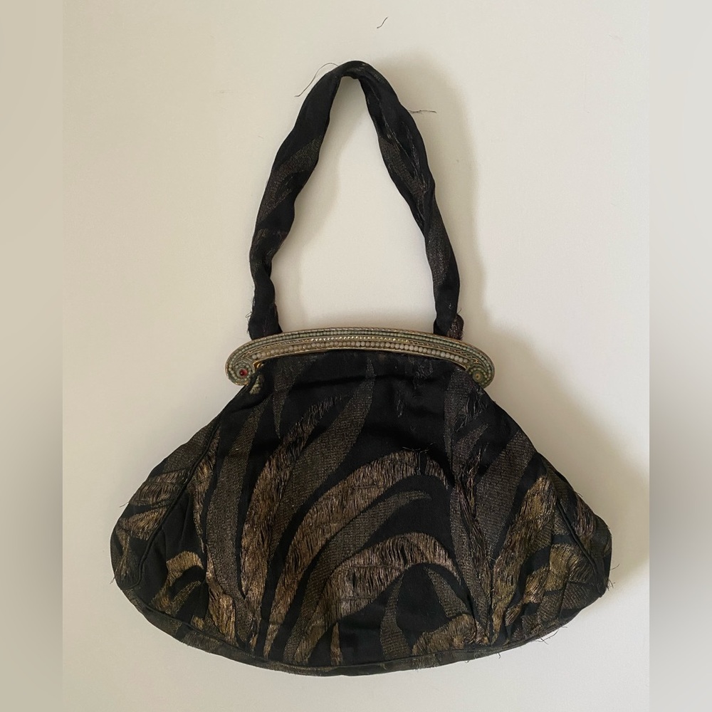 Antique Trinity Satin Art Deco Handbag with Clasp 1920s